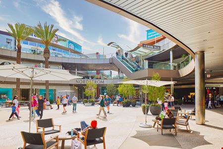 FLR01    Space Photo Gallery 2